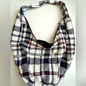 👜🧶URBAN OUTFITTERS Urban Renewal Plaid Yarn Knit Hobo Strap Purse Bag